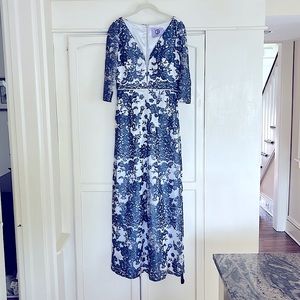 Beautiful brand new formal dress.